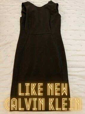 NWOT Calvin Klein Black Sleeveless V-Back Sheath Dress Gold Zipper Size 8